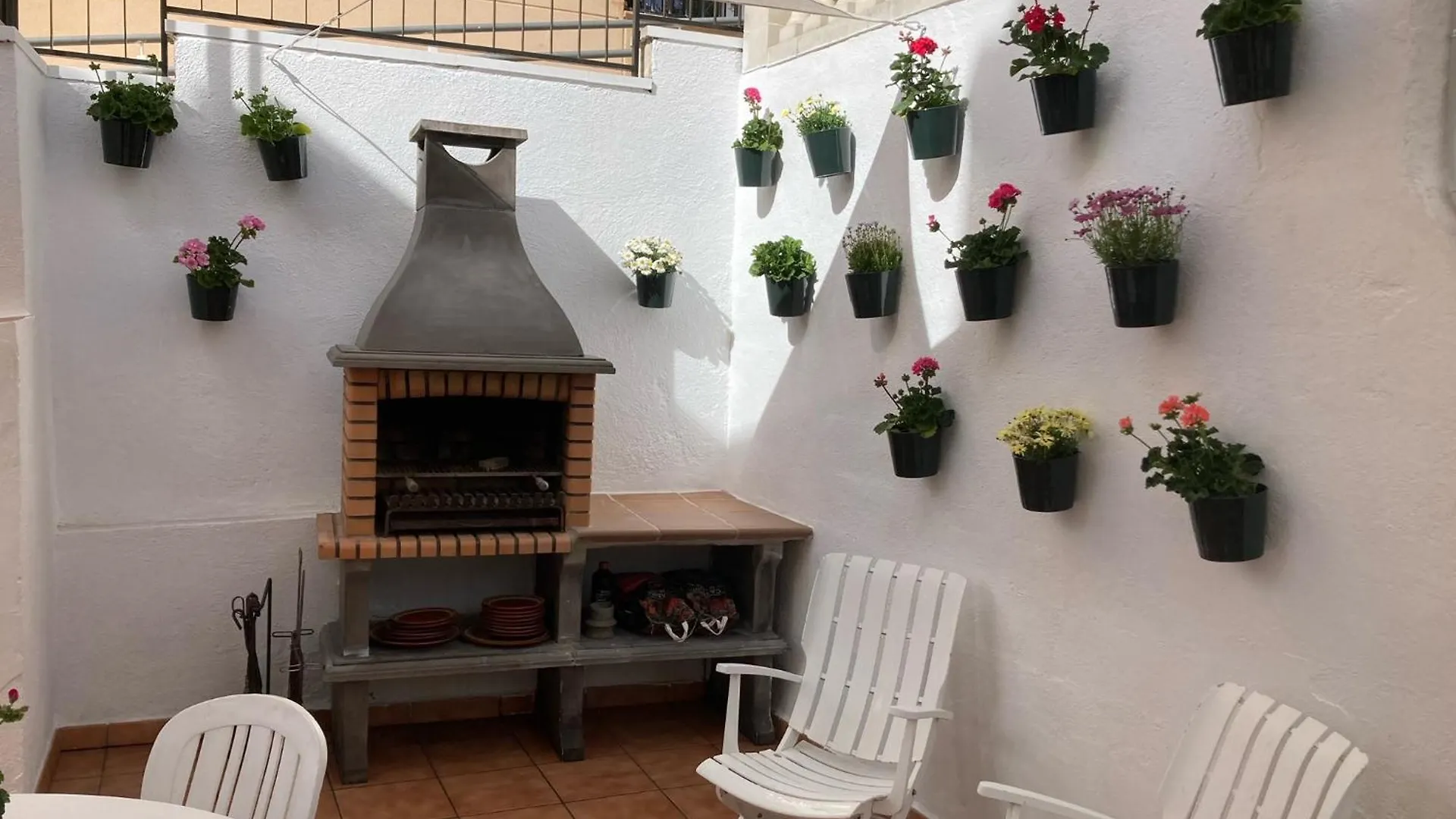 Lola'S Beach House Calafell 0*,  Spain